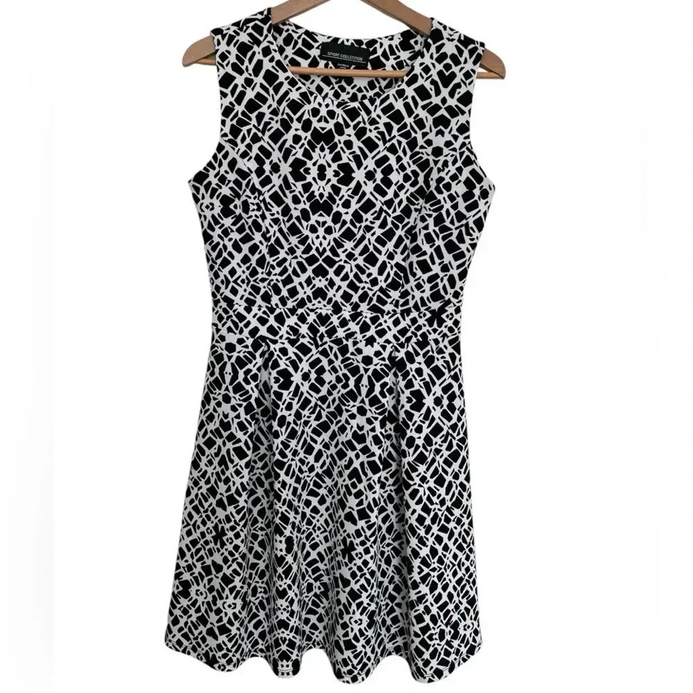 Tristan Sport Collection black and white midi dress  size medium